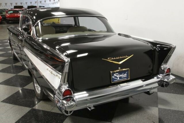 Chevrolet Bel Air/150/210 1957 image number 10