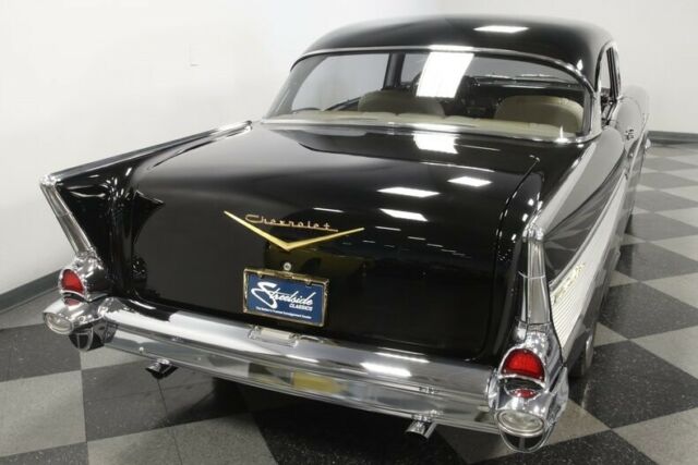 Chevrolet Bel Air/150/210 1957 image number 12