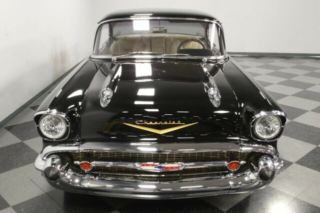 Chevrolet Bel Air/150/210 1957 image number 21