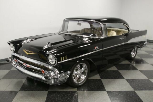 Chevrolet Bel Air/150/210 1957 image number 22