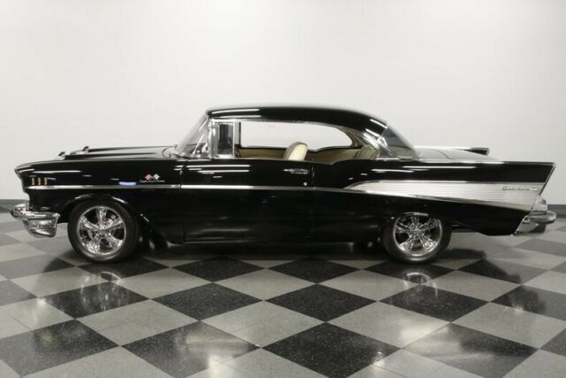 Chevrolet Bel Air/150/210 1957 image number 27