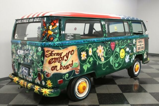 Volkswagen Bus/Vanagon 1970 image number 13