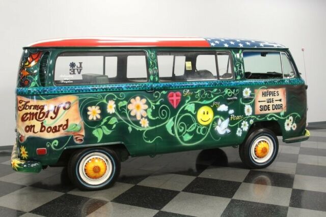 Volkswagen Bus/Vanagon 1970 image number 14