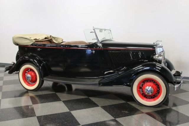 Ford Phaeton 1934 image number 16