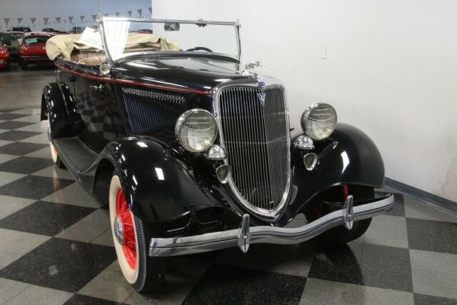 Ford Phaeton 1934 image number 18