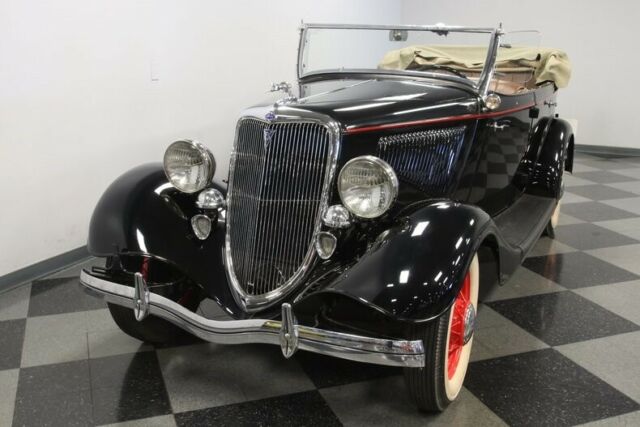 Ford Phaeton 1934 image number 20