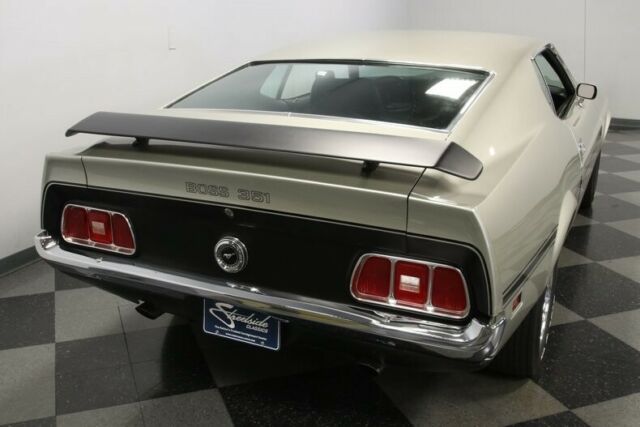 Ford Mustang 1971 image number 12