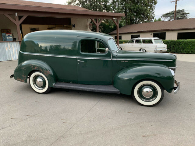 Ford Deluxe Sedan Delivery 1940 image number 29