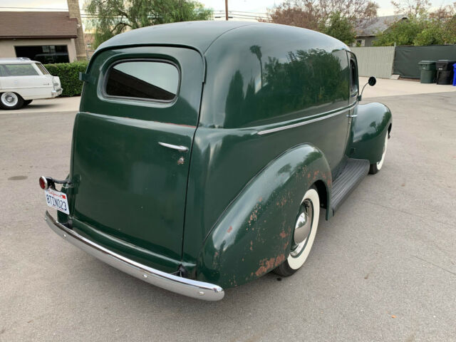 Ford Deluxe Sedan Delivery 1940 image number 35