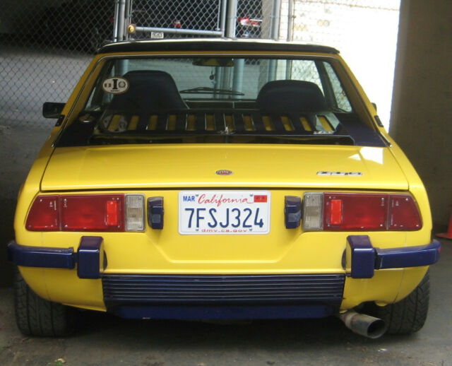 Fiat X-1/9 1975 image number 1