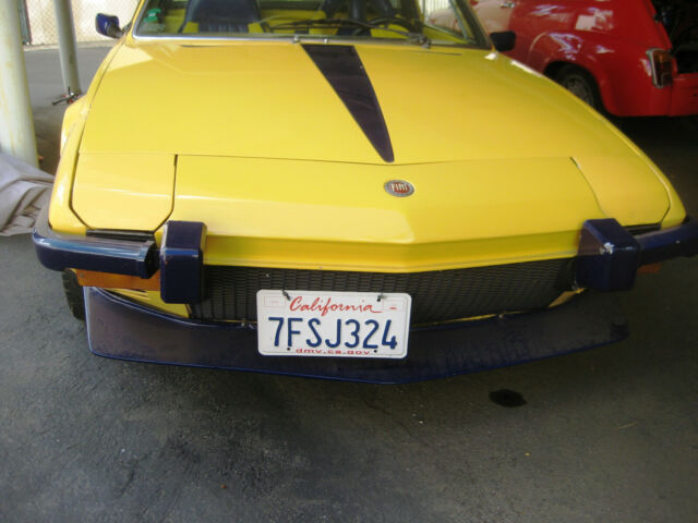 Fiat X-1/9 1975 image number 2