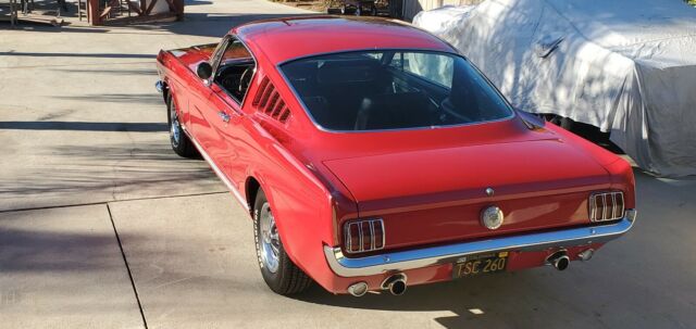 Ford Mustang Fastback GT 1966 image number 24