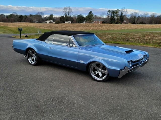 Oldsmobile Cutlass 1966 image number 0