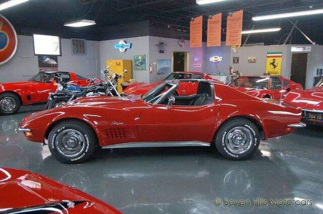 Chevrolet Corvette 1971 image number 10