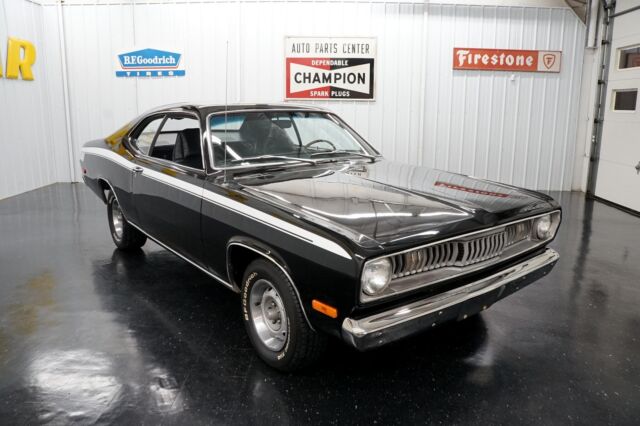 Plymouth Duster 1972 image number 20