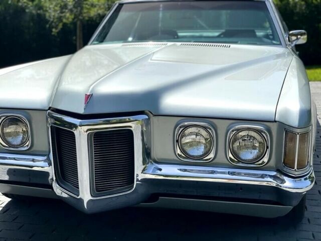 Pontiac Grand Prix 1969 image number 10