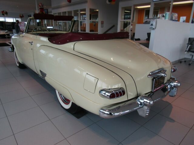 Studebaker Commander 1947 image number 27