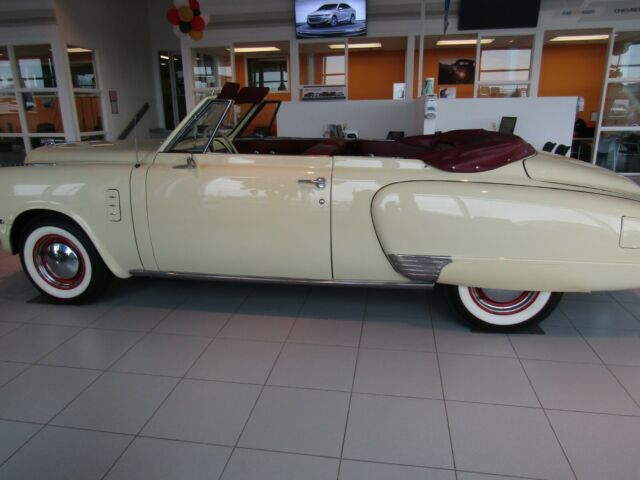 Studebaker Commander 1947 image number 28