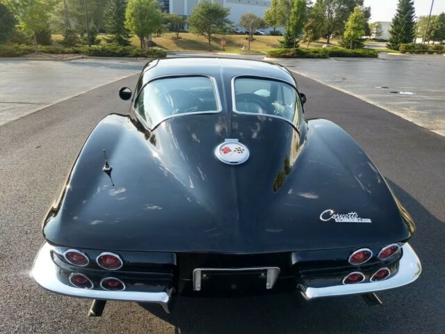 Chevrolet Corvette 1963 image number 26