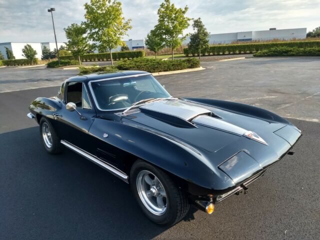 Chevrolet Corvette 1963 image number 30