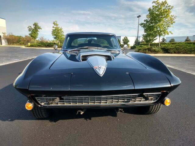 Chevrolet Corvette 1963 image number 31