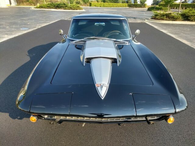 Chevrolet Corvette 1963 image number 32