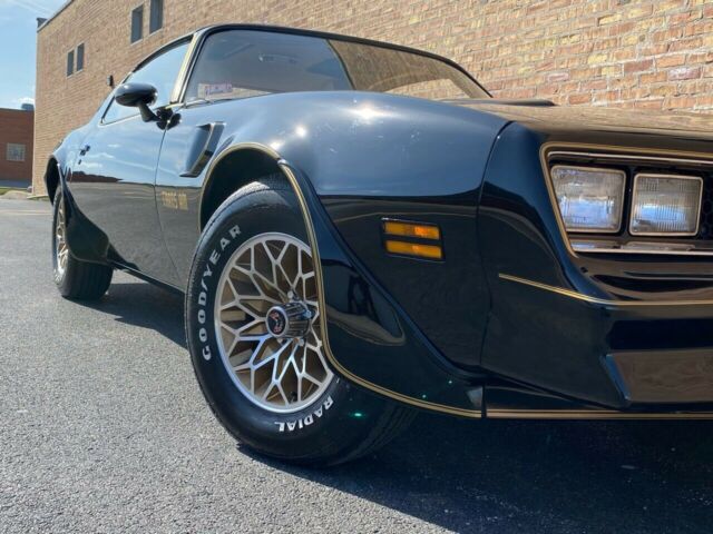 Pontiac Trans Am 1977 image number 33