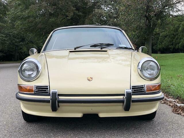 Porsche 911 1971 image number 14