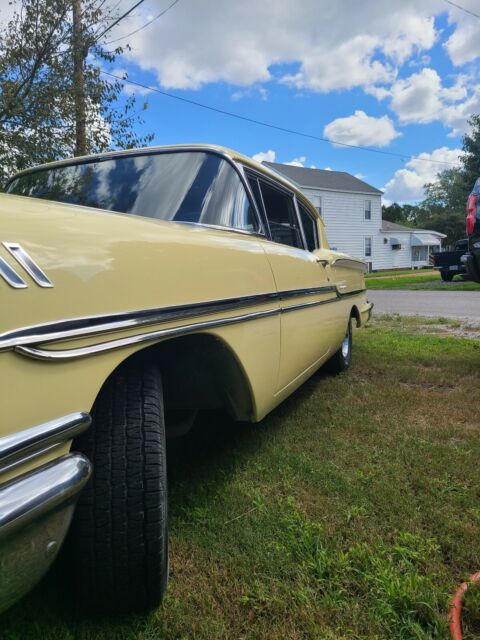 Chevrolet Biscayne 1958 image number 6