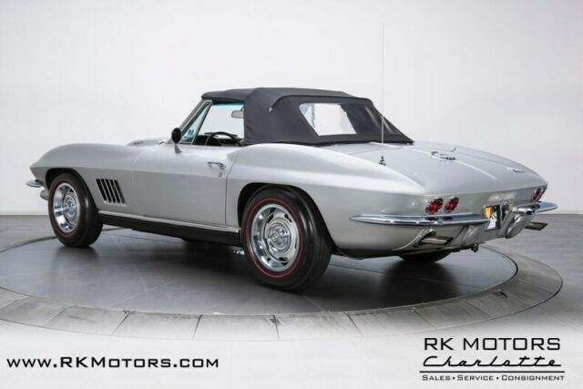 Chevrolet Corvette 1967 image number 11