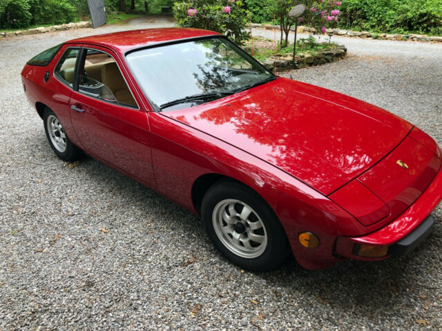 Porsche 924 1978 image number 12