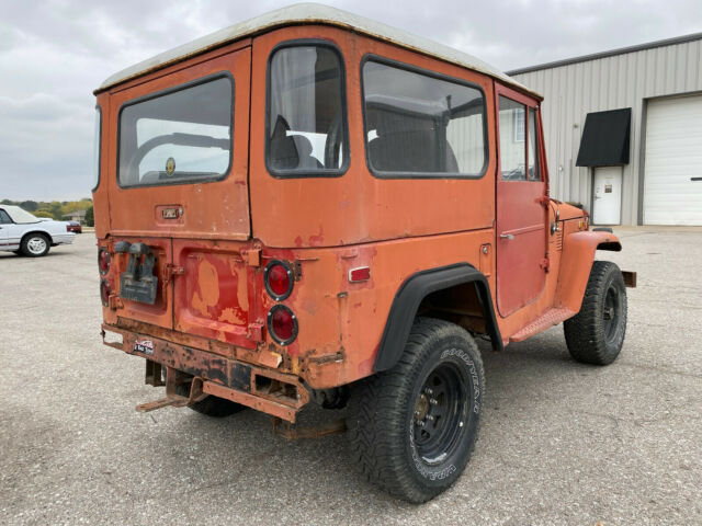 Toyota Land Cruiser 1974 image number 29