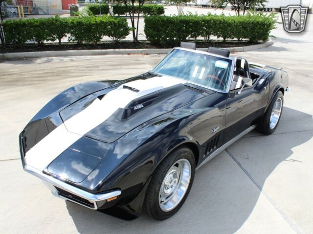 Chevrolet Corvette 1969 image number 2