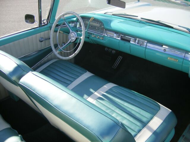 Ford Galaxie 1959 image number 22