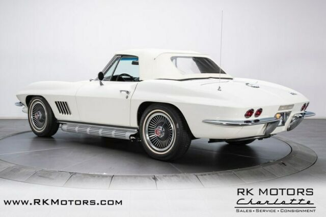 Chevrolet Corvette 1967 image number 14