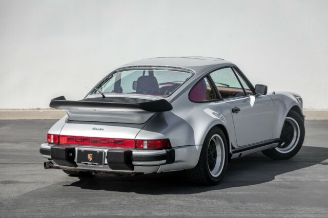 Porsche 911 1979 image number 10