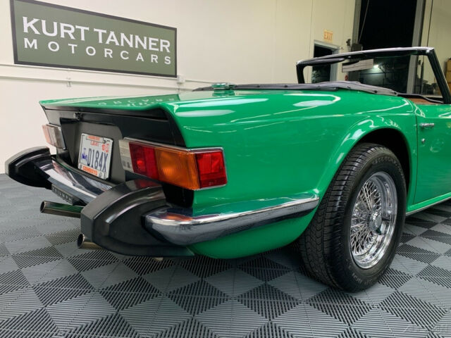 Triumph TR-6 1975 image number 10