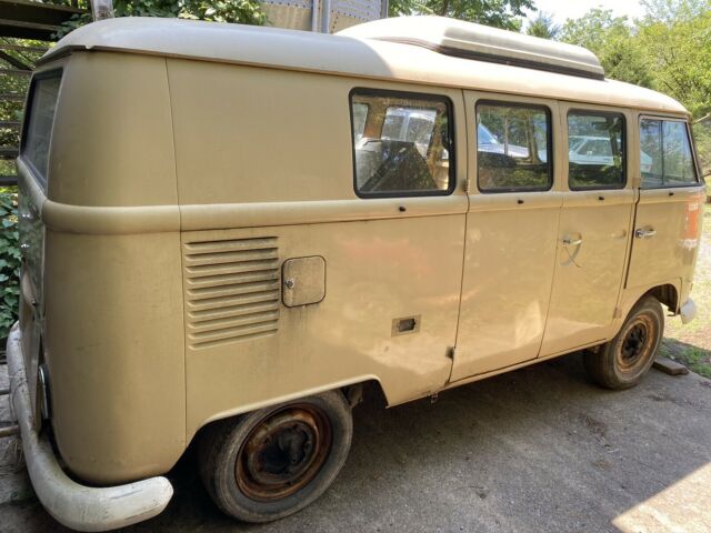 Volkswagen Bus 1964 image number 16