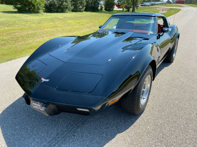 Chevrolet Corvette 1977 image number 30