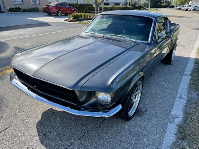 Ford Mustang 1968 image number 2