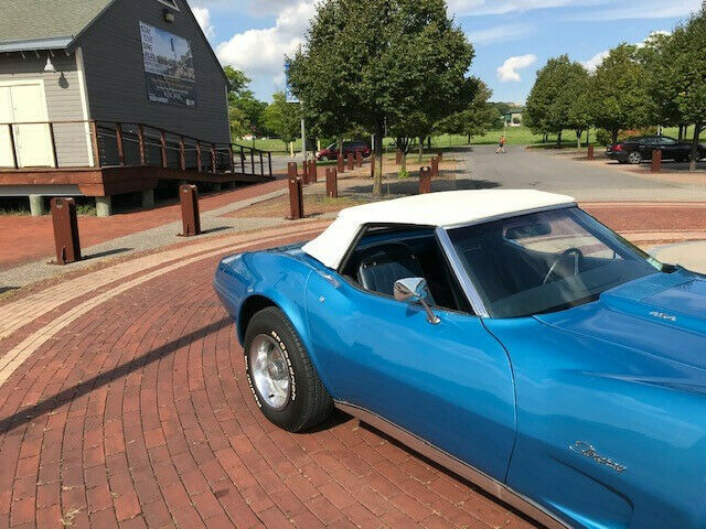 Chevrolet Corvette 1974 image number 2