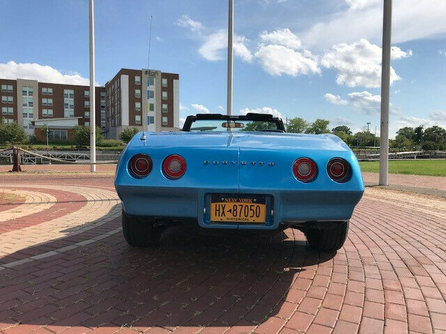 Chevrolet Corvette 1974 image number 21