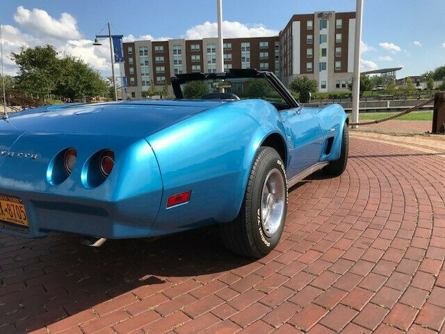 Chevrolet Corvette 1974 image number 25