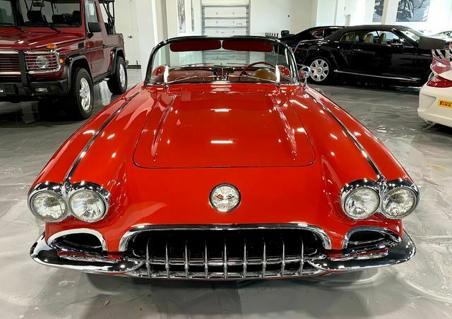 Chevrolet Corvette 1960 image number 31