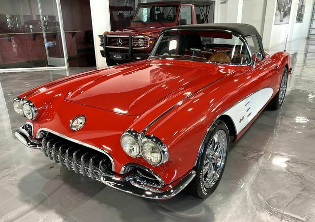 Chevrolet Corvette 1960 image number 33