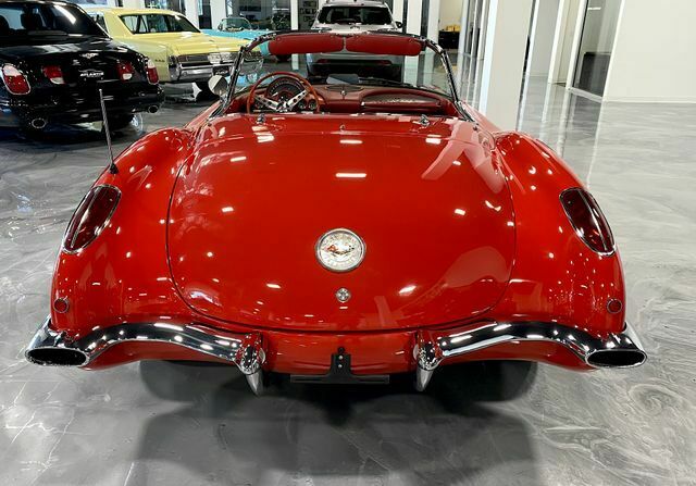 Chevrolet Corvette 1960 image number 4