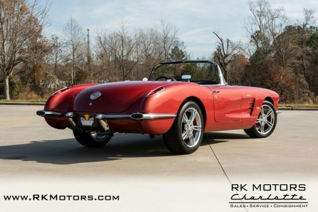 Chevrolet Corvette 1960 image number 27