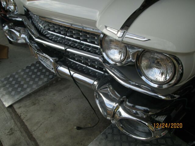 Cadillac Fleetwood 1959 image number 24