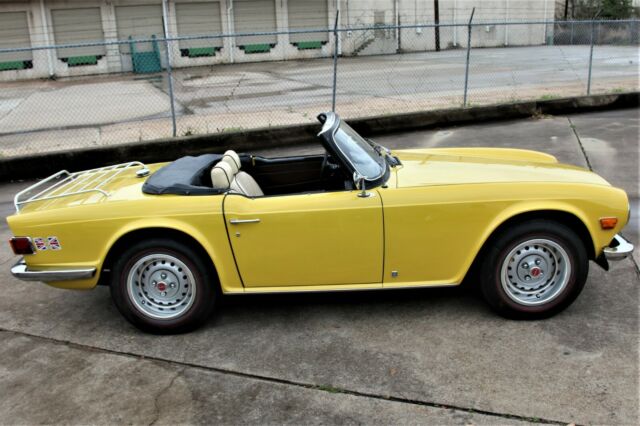 Triumph TR-6 1973 image number 8