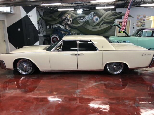 Lincoln Continental 1963 image number 4